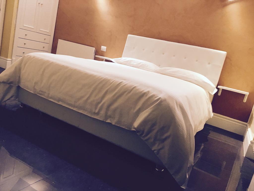 Palazzo Eliss Bed & Breakfast Margherita Di Savoia Ngoại thất bức ảnh