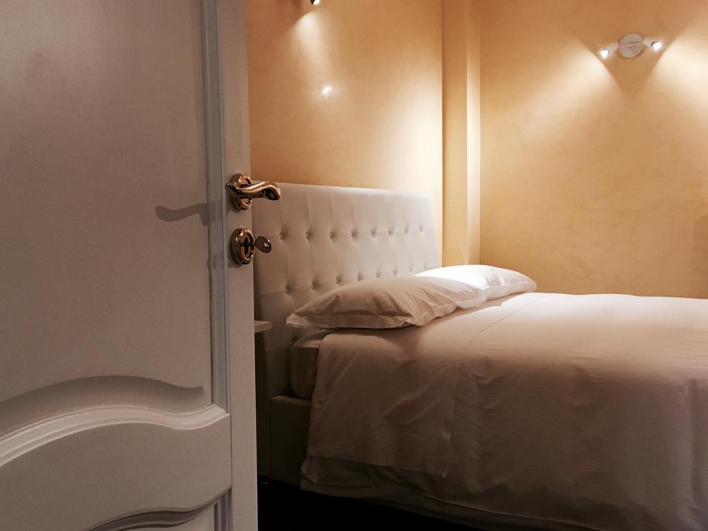 Palazzo Eliss Bed & Breakfast Margherita Di Savoia Ngoại thất bức ảnh
